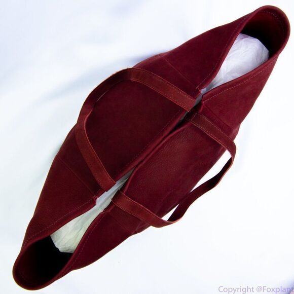 New Madewell The Carryall Tote, Color:‎ PINOT NOIR - Picture 9 of 15